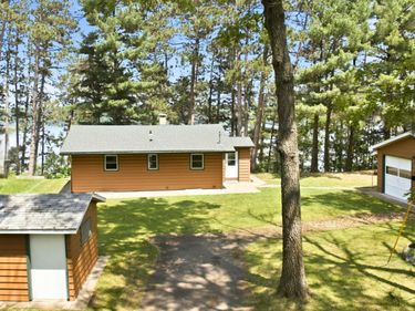 2114 Pine View Boulevard, Motley, MN 56466