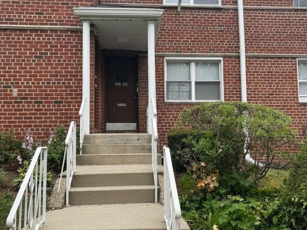 196-23 Dunton Avenue, Unit 2B, Holliswood, NY 11423