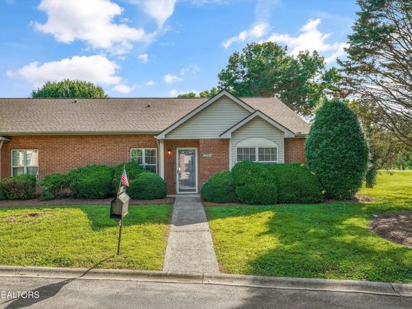7600 Pauline Way, Knoxville, TN 37938