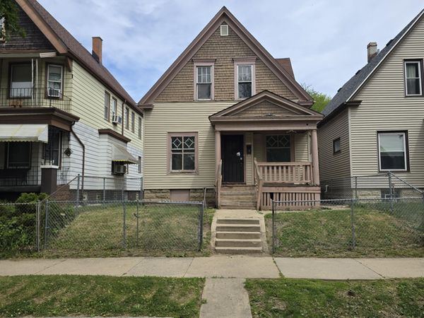 2836 N 25th St, Milwaukee, WI 53206