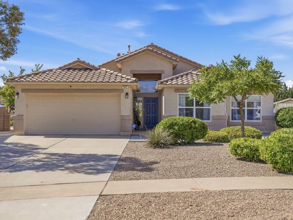 912 Copperhead Court NE, Albuquerque, NM 87113