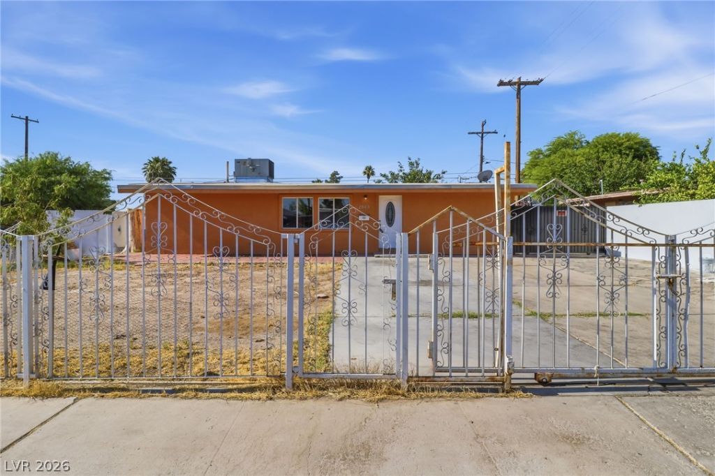 2843 Flower Avenue , North Las Vegas, NV 89030
