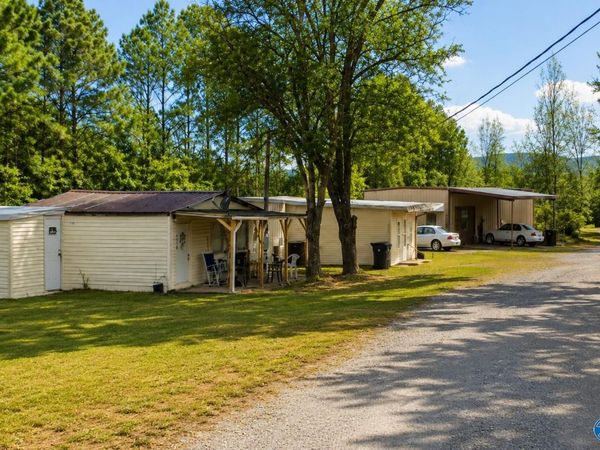 101 Ike Road, Owens Cross Roads, AL 35763
