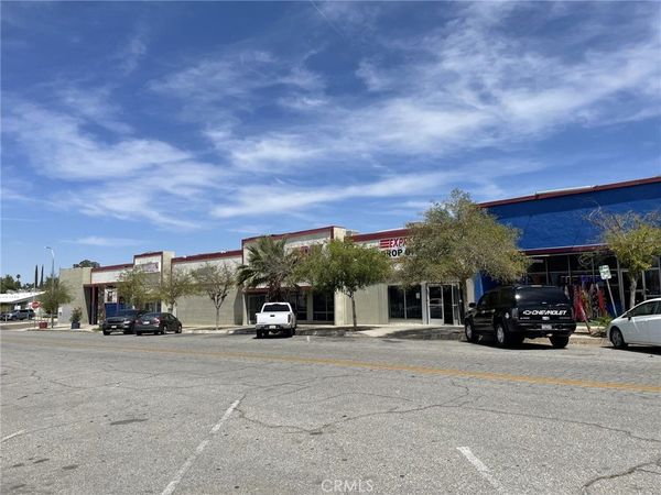 2800 Niles, Bakersfield, CA 93306