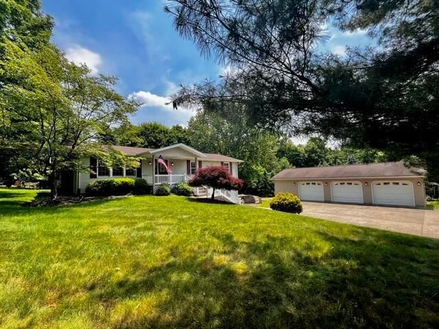 1588 Apple Valley Drive , Howard, OH 43028 Main Photo