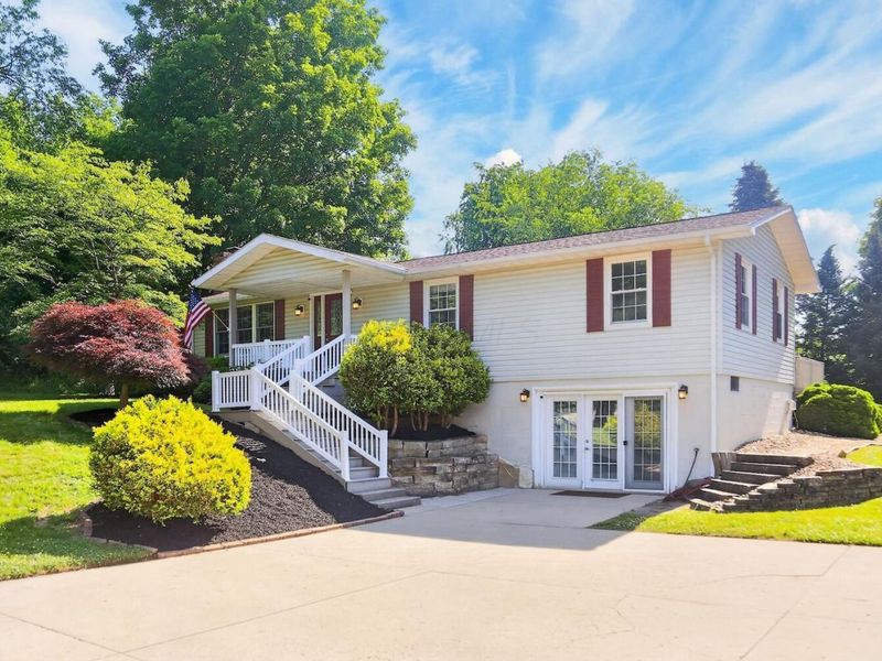 1588 Apple Valley Drive, Howard, OH 43028 Photo 2