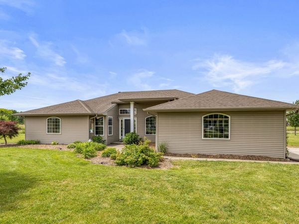2665 Private Access 374 E, Mahomet, IL 61853