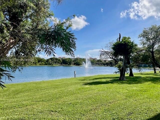 9359 N Fontainebleau Blvd , Unit F109, Miami, FL 33172 Photo