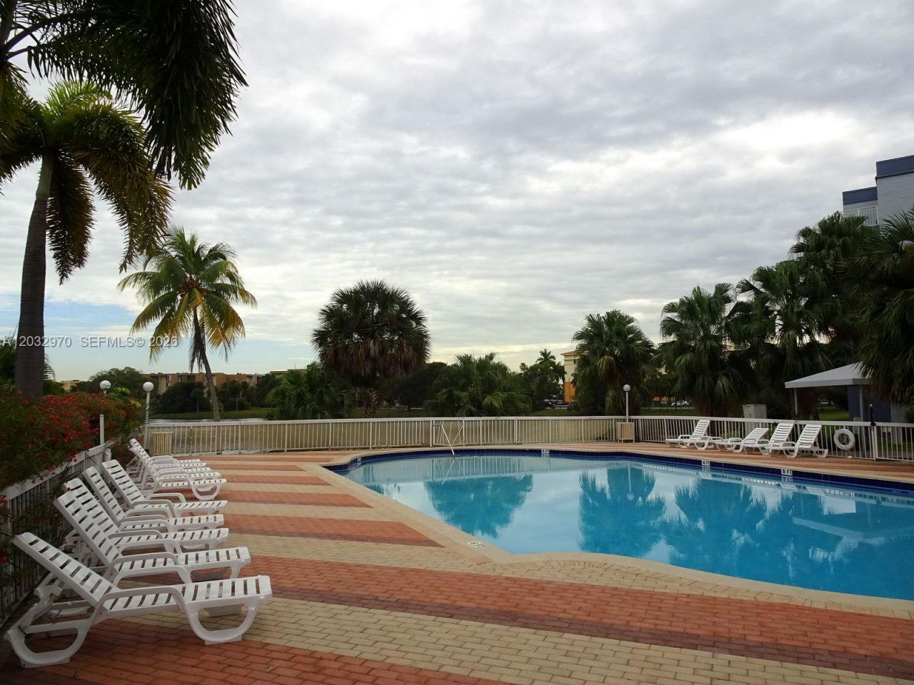 9359 N Fontainebleau Blvd , Unit F109, Miami, FL 33172 Photo
