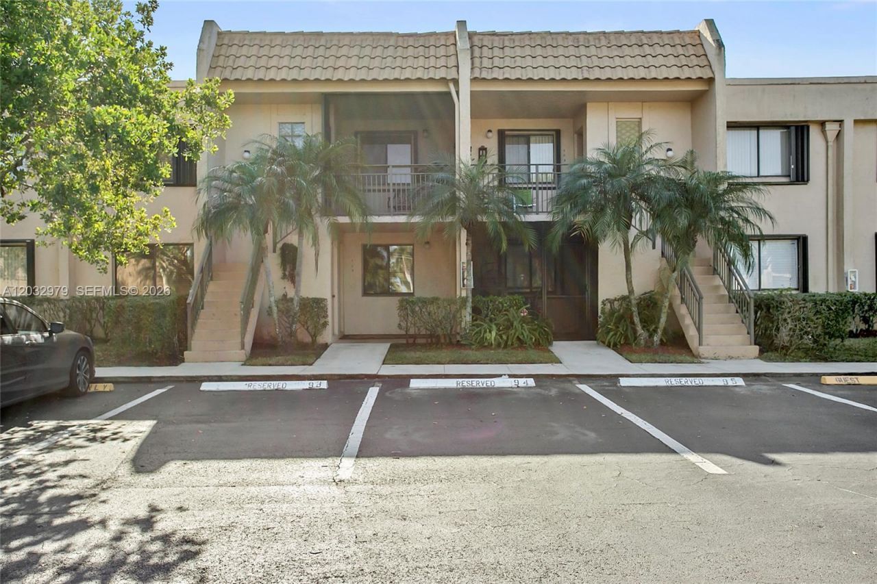 300 Racquet Club Rd , Unit 104, Weston, FL 33326 Photo