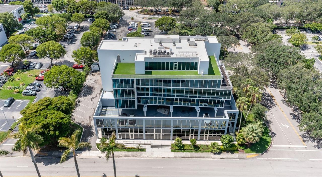 10450 NW 33rd St, Unit 306, Doral, FL 33172 Main Photo