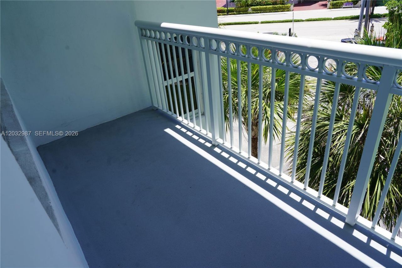 1913 S Ocean Dr , Unit 405, Hallandale Beach, FL 33009 Photo