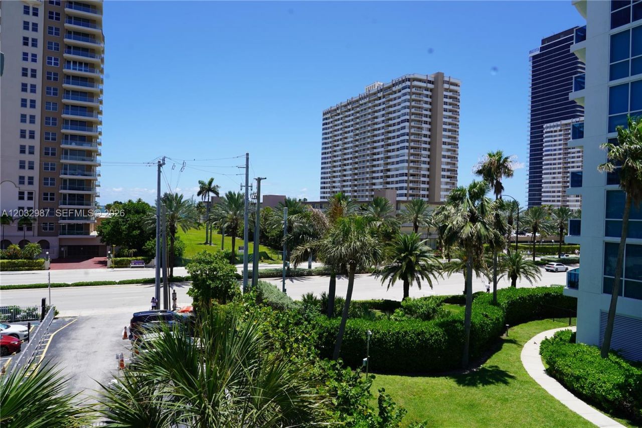 1913 S Ocean Dr , Unit 405, Hallandale Beach, FL 33009 Photo