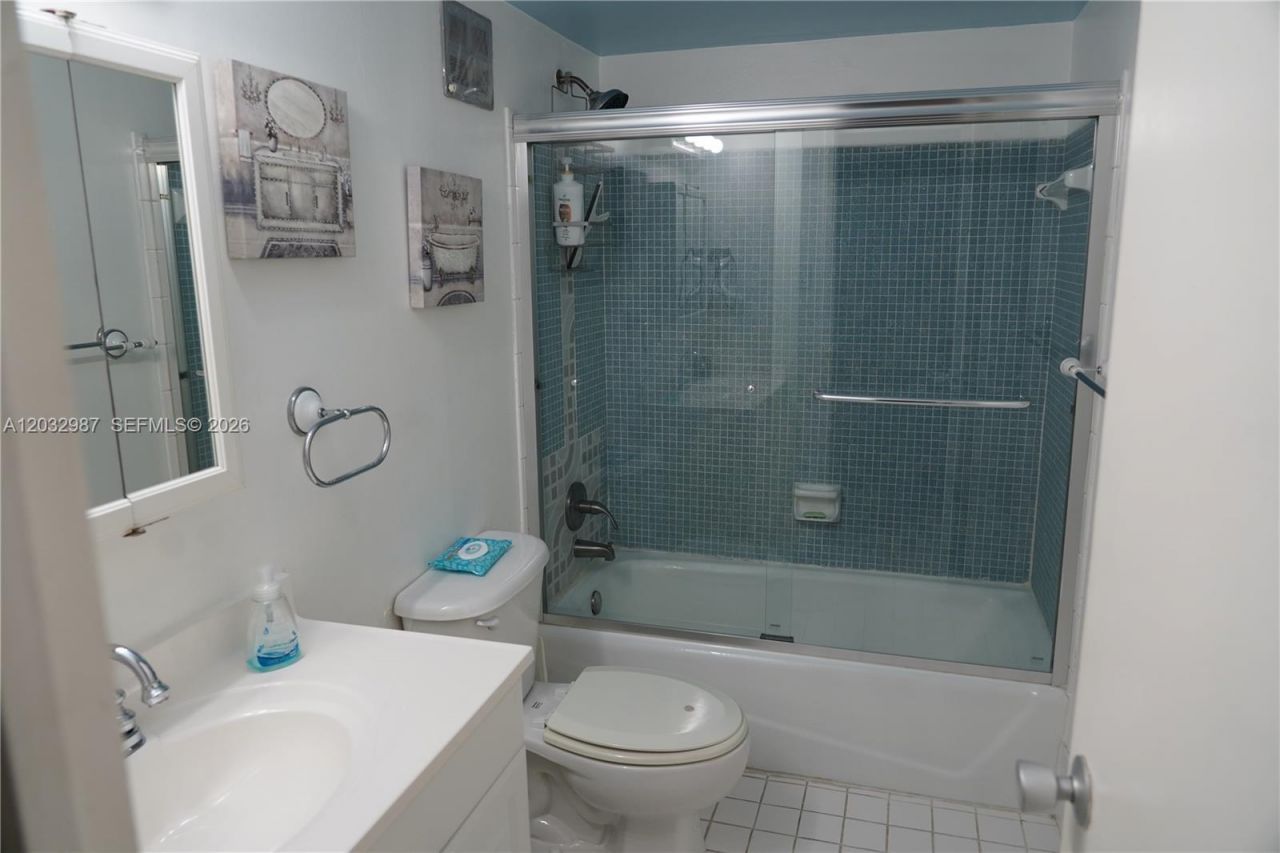 1913 S Ocean Dr , Unit 405, Hallandale Beach, FL 33009 Photo