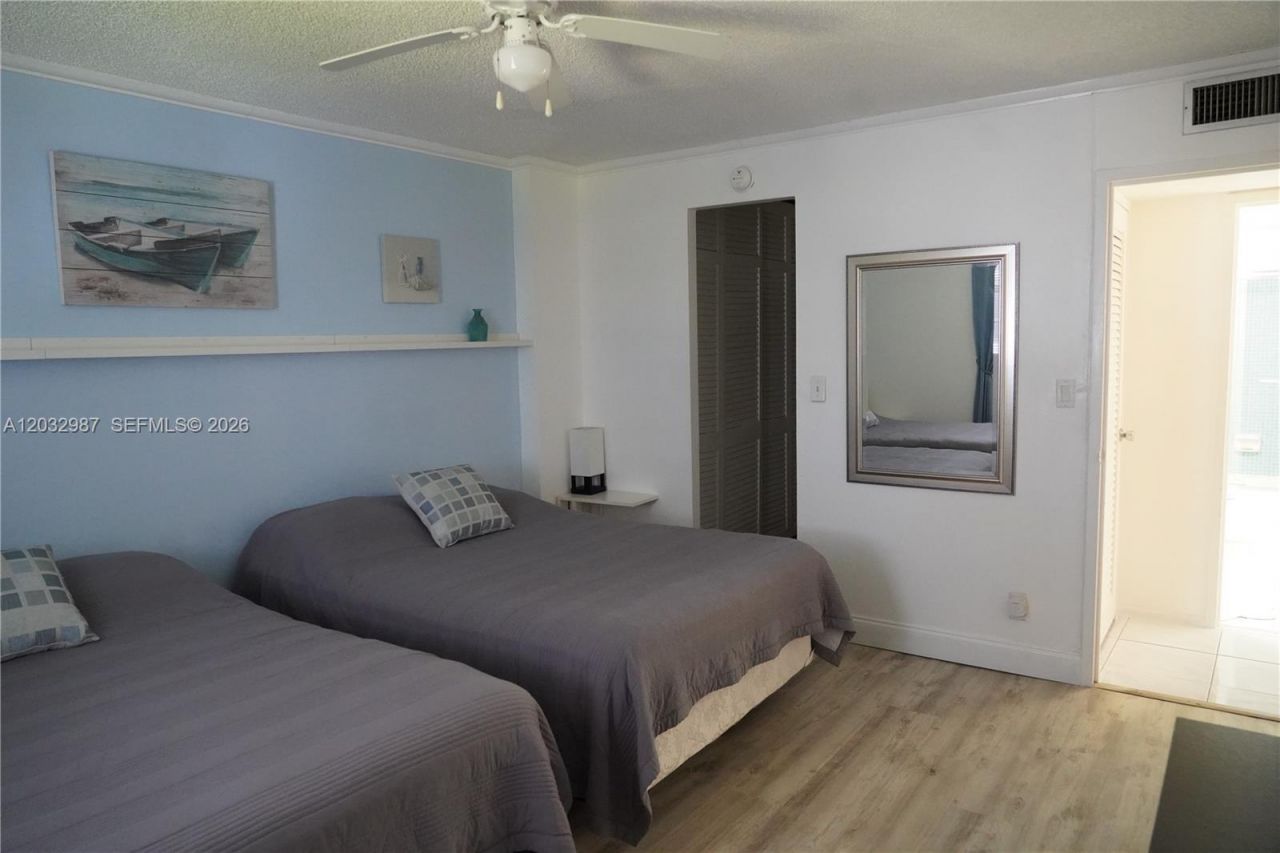 1913 S Ocean Dr , Unit 405, Hallandale Beach, FL 33009 Photo