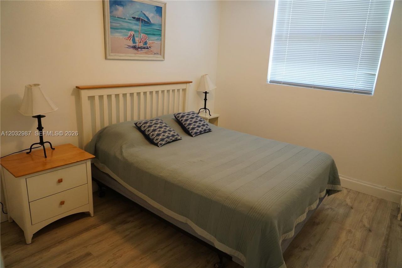 1913 S Ocean Dr , Unit 405, Hallandale Beach, FL 33009 Photo