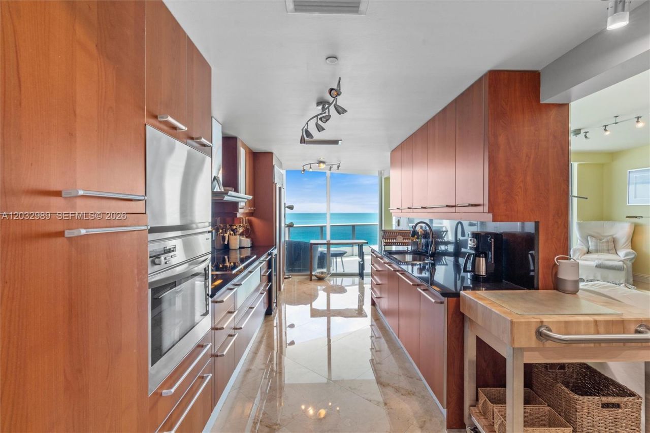 1600 S Ocean Blvd, Unit 402, Lauderdale by the Sea, FL 33062 Photo