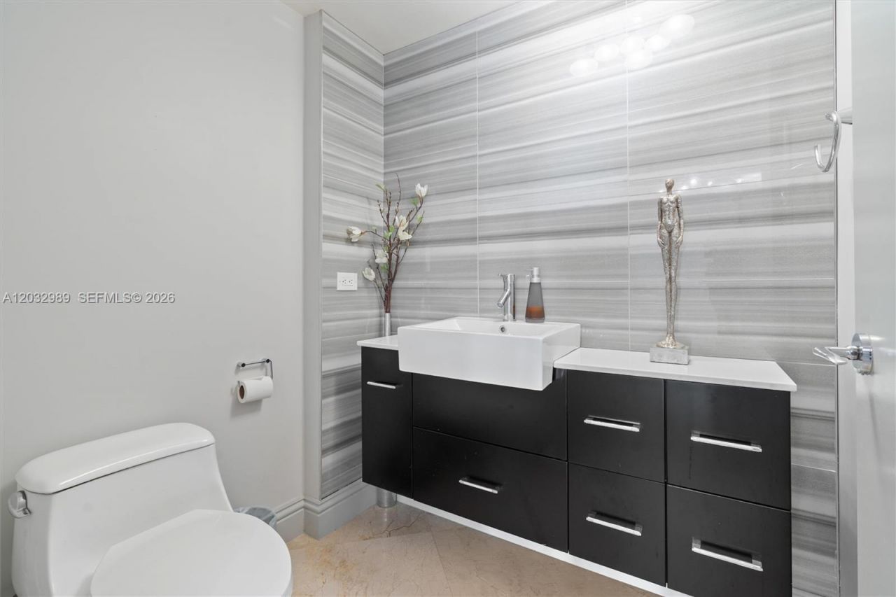 1600 S Ocean Blvd, Unit 402, Lauderdale by the Sea, FL 33062 Photo