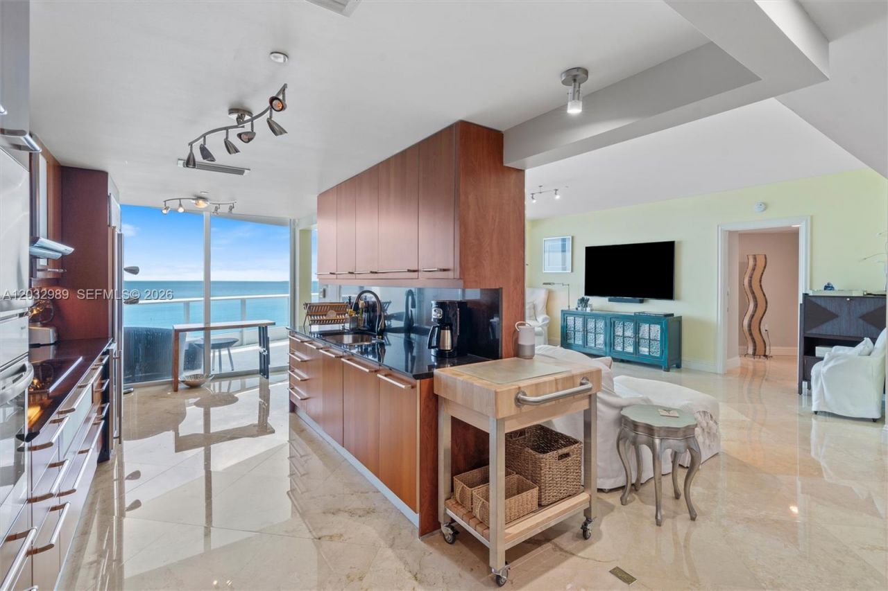 1600 S Ocean Blvd, Unit 402, Lauderdale by the Sea, FL 33062 Photo