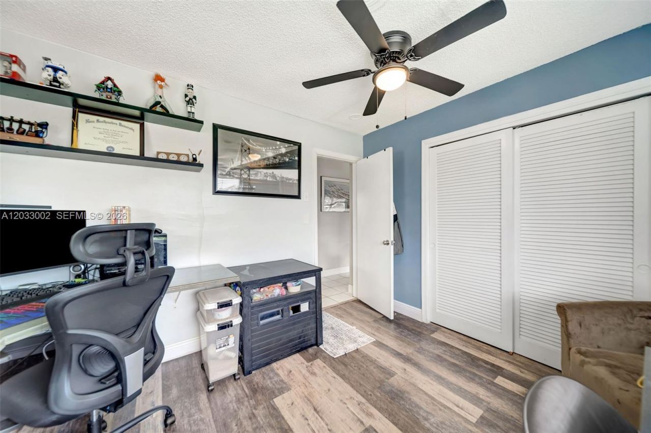 2708 NW 51st Pl , Tamarac, FL 33309 Photo