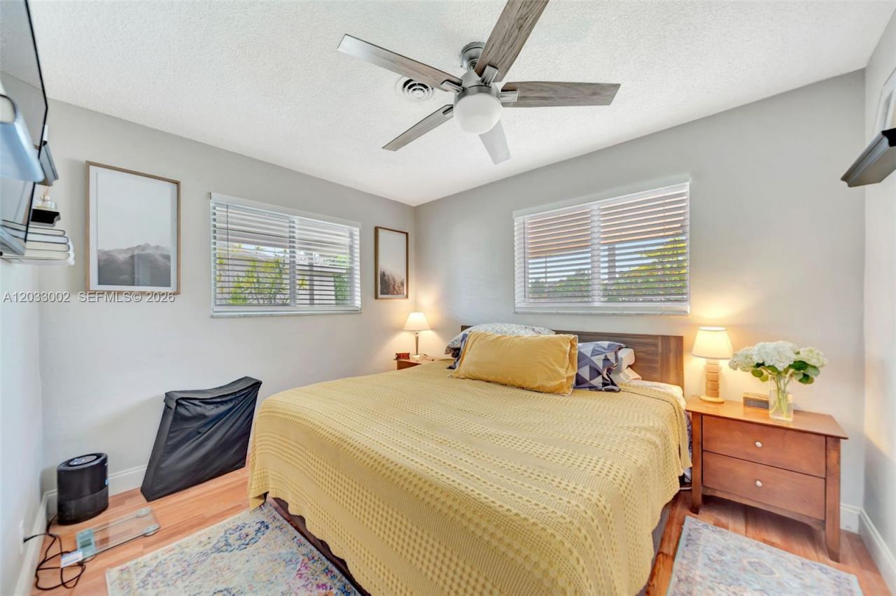 2708 NW 51st Pl , Tamarac, FL 33309 Photo