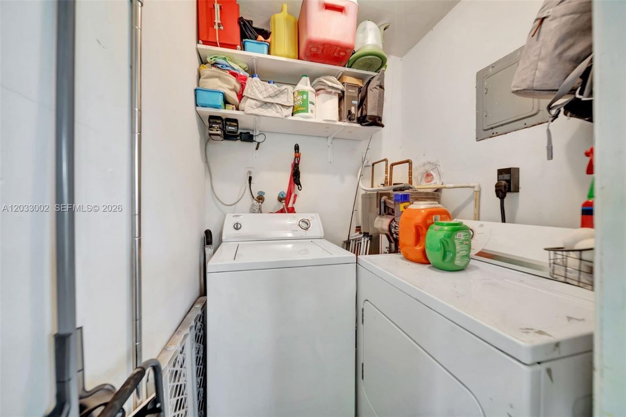 2708 NW 51st Pl , Tamarac, FL 33309 Photo