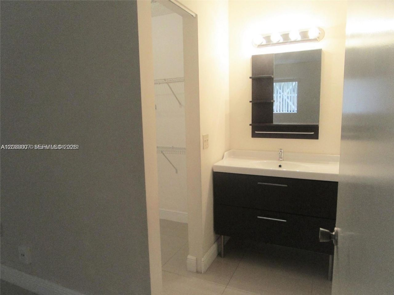 9491 S Palm Cir S , Unit 205, Pembroke Pines, FL 33025 Photo