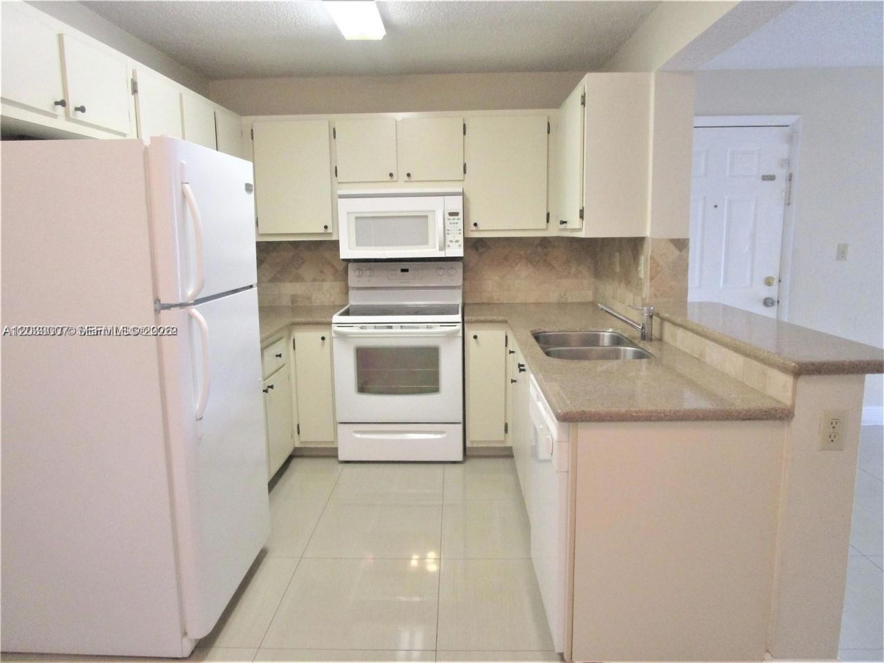 9491 S Palm Cir S , Unit 205, Pembroke Pines, FL 33025 Photo