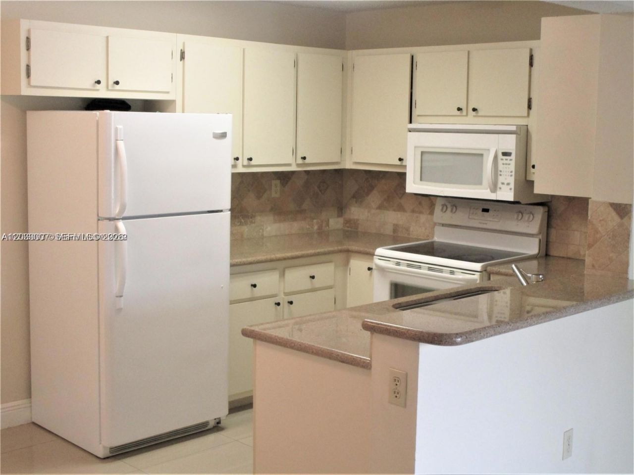 9491 S Palm Cir S , Unit 205, Pembroke Pines, FL 33025 Photo
