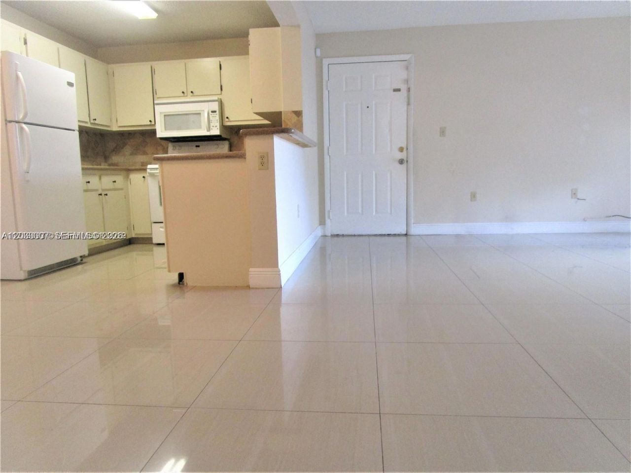 9491 S Palm Cir S , Unit 205, Pembroke Pines, FL 33025 Photo