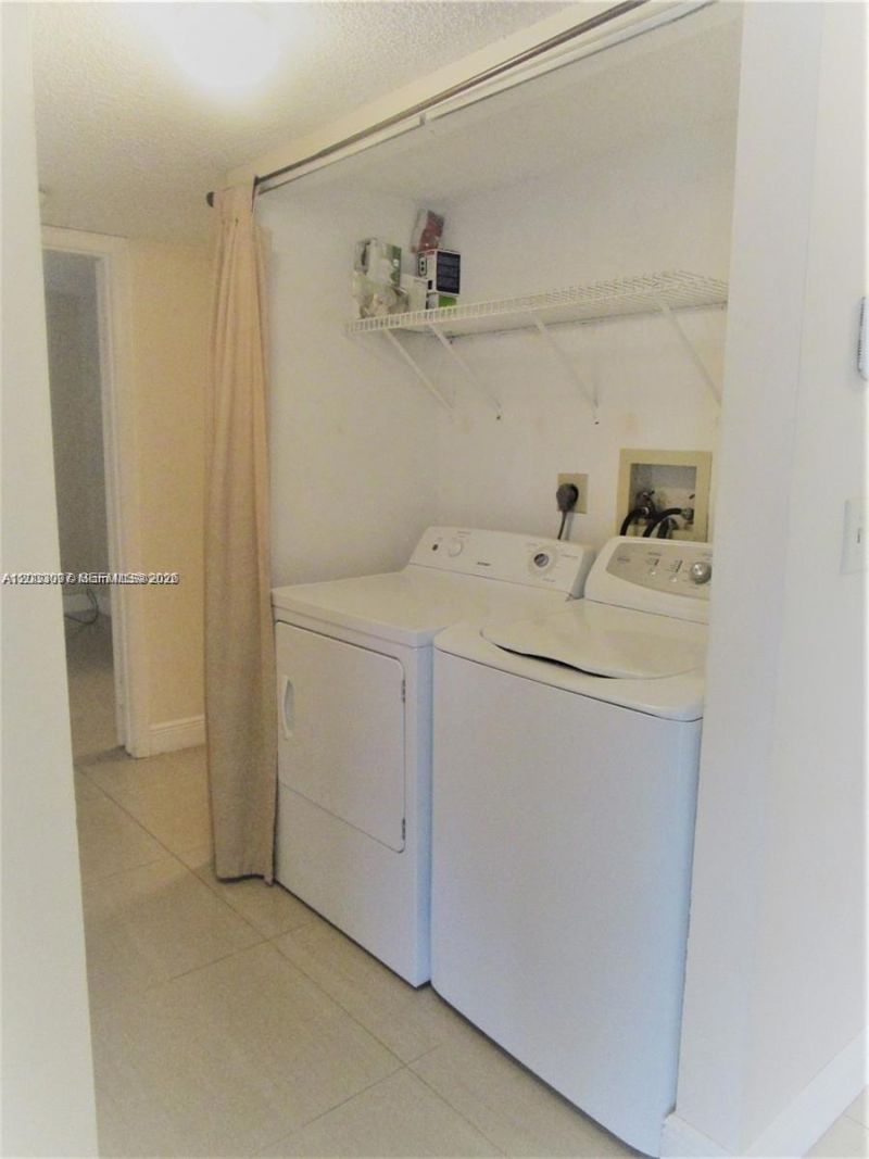9491 S Palm Cir S , Unit 205, Pembroke Pines, FL 33025 Photo