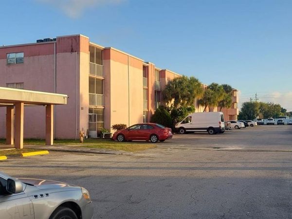 19771 SW 114th Ave , Unit 328, Miami, FL 33157