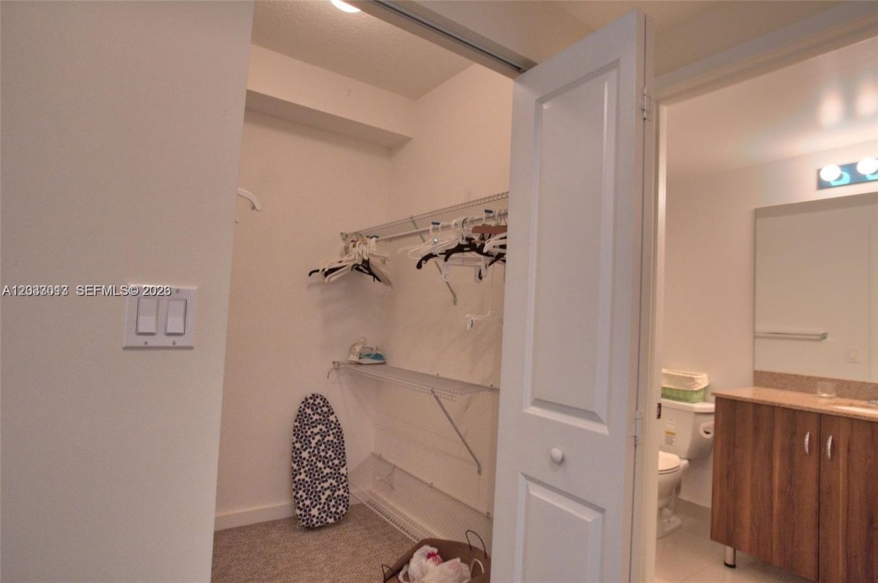 601 NE 23rd St , Unit 1004, Miami, FL 33137 Photo