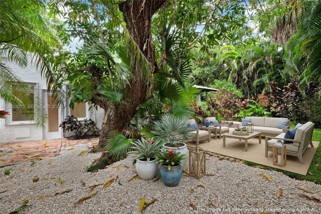 3797 El Prado Blvd, Miami, FL 33133 Photo