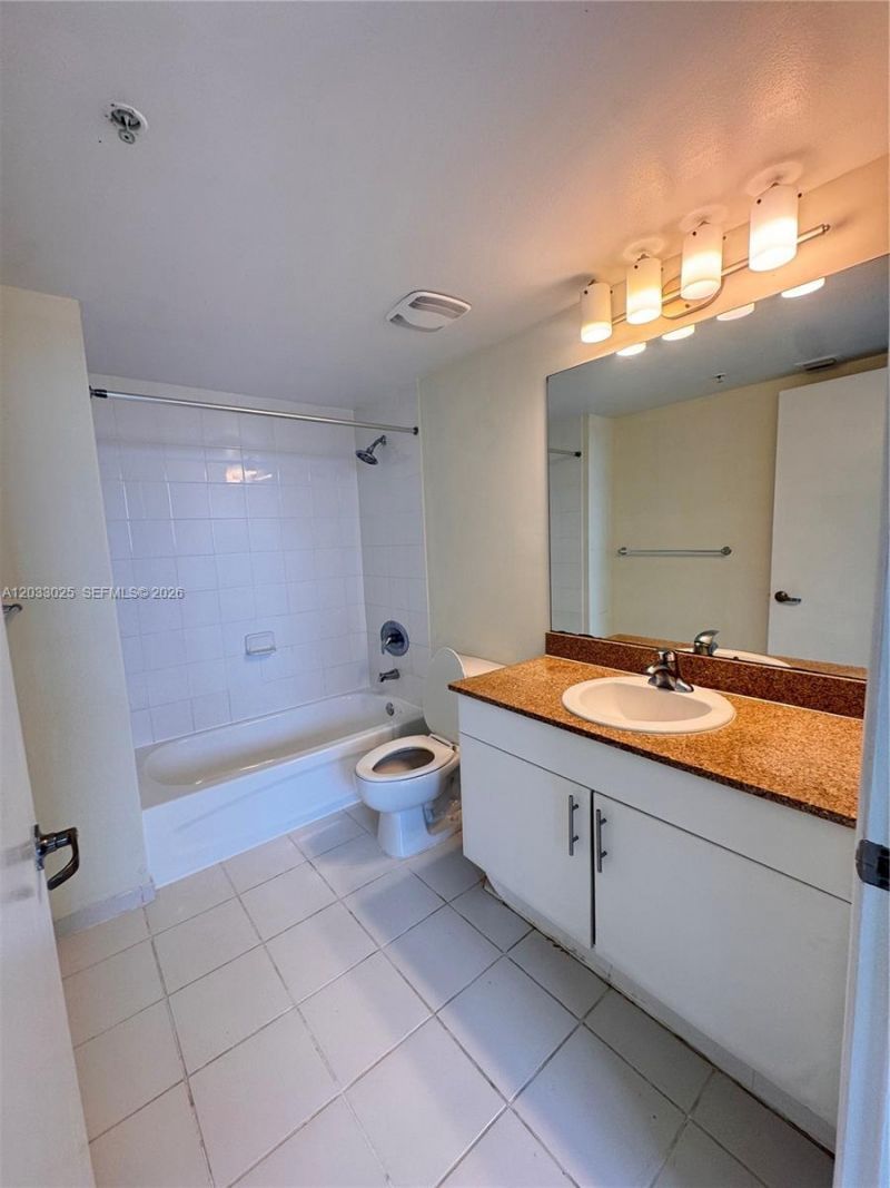 1861 NW S River Dr , Unit 803, Miami, FL 33125 Photo