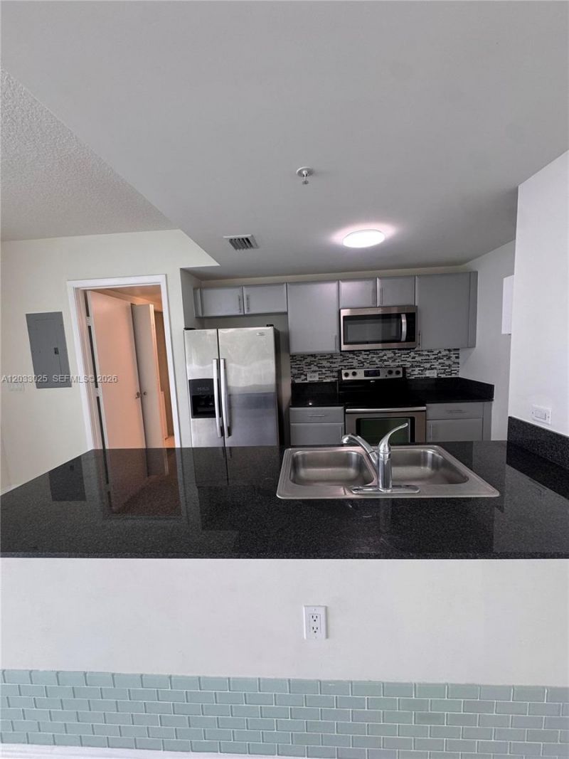 1861 NW S River Dr , Unit 803, Miami, FL 33125 Photo