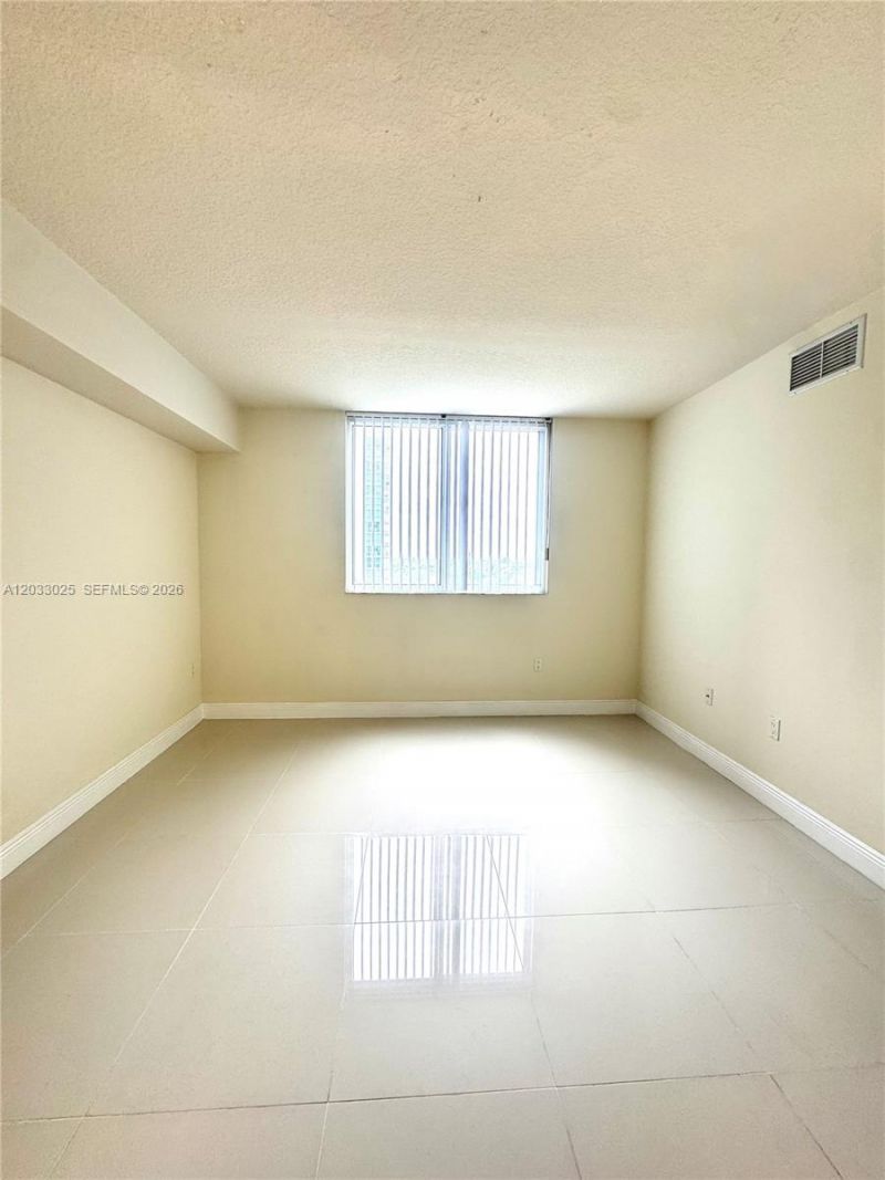 1861 NW S River Dr , Unit 803, Miami, FL 33125 Photo