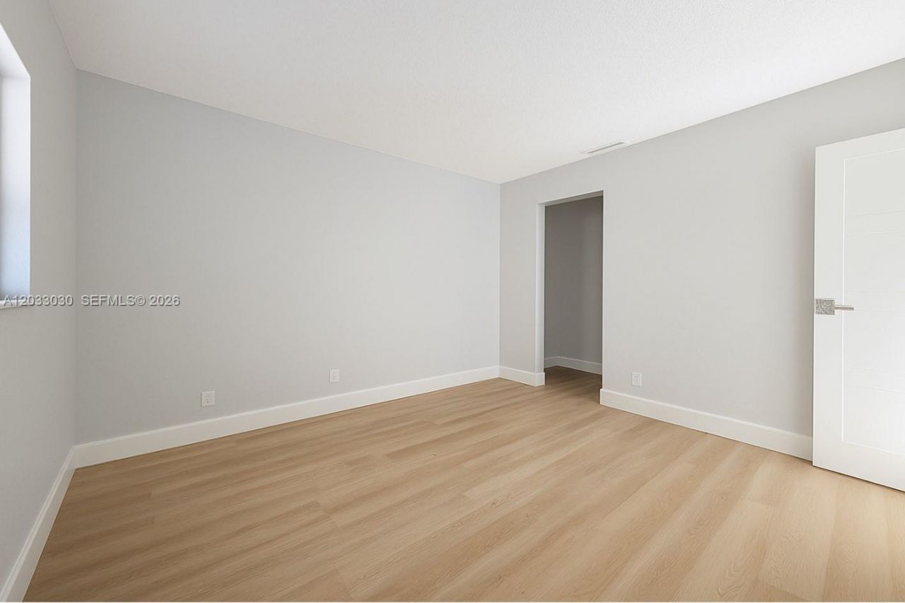 333 NW 17th Ct , Unit 203B, Fort Lauderdale, FL 33311 Photo