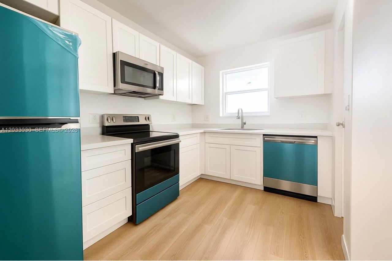 333 NW 17th Ct , Unit 203B, Fort Lauderdale, FL 33311 Photo