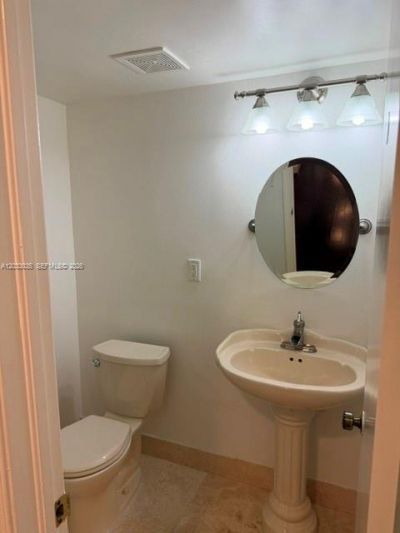 4627 Ponce De Leon Blvd , Coral Gables, FL 33146 Photo