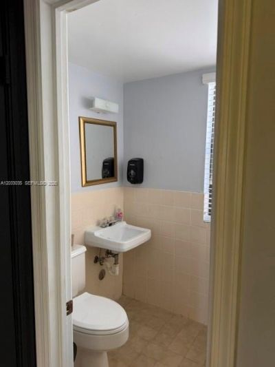 4627 Ponce De Leon Blvd , Coral Gables, FL 33146 Photo