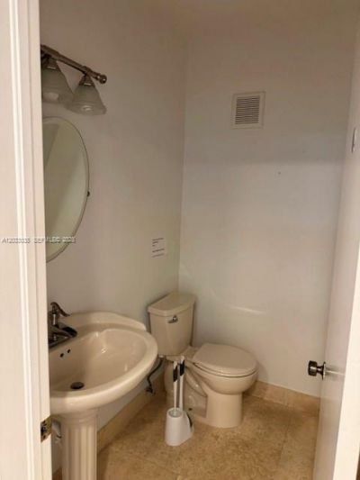 4627 Ponce De Leon Blvd , Coral Gables, FL 33146 Photo