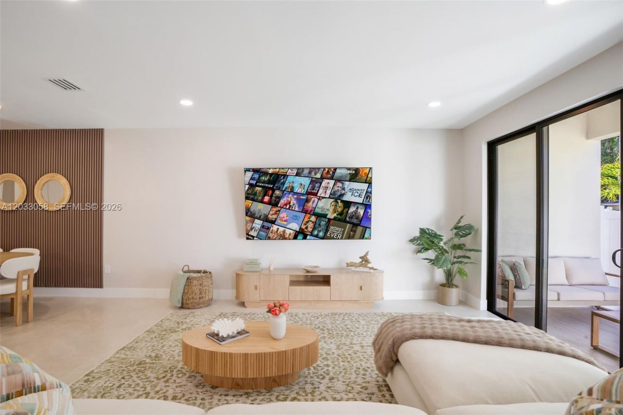 701 SW 17th St , Unit 701, Fort Lauderdale, FL 33315 Photo