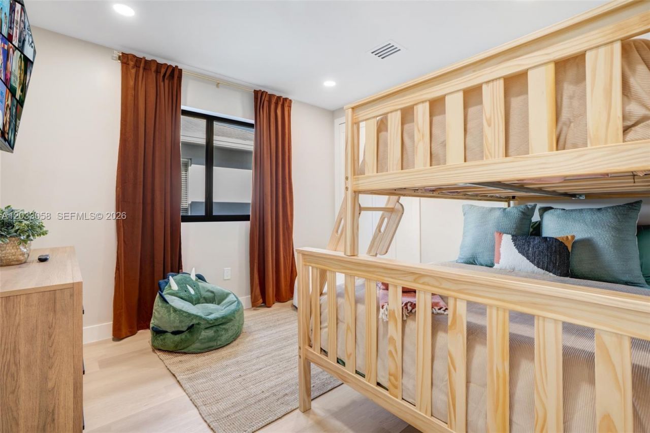 701 SW 17th St , Unit 701, Fort Lauderdale, FL 33315 Photo
