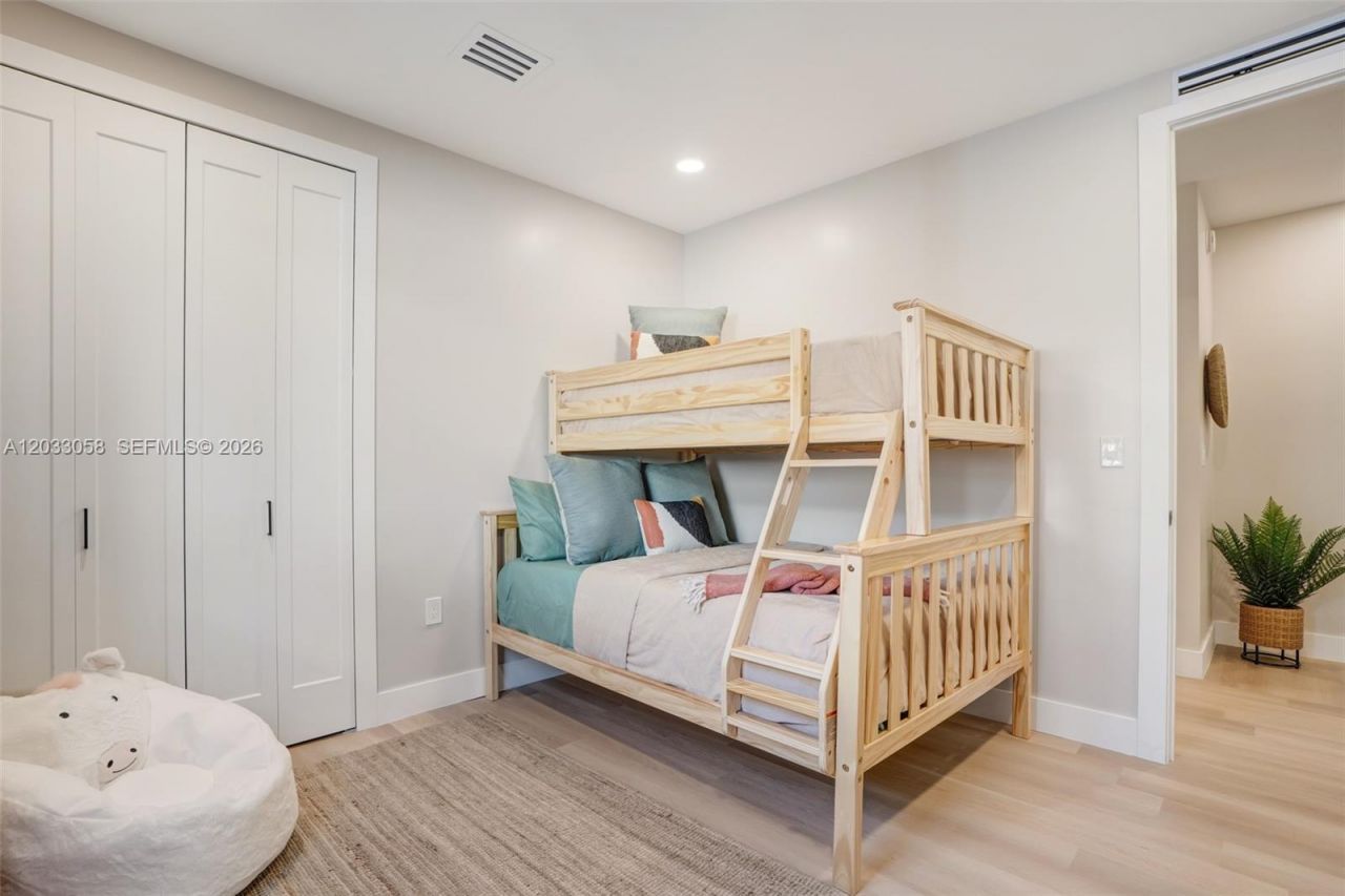 701 SW 17th St , Unit 701, Fort Lauderdale, FL 33315 Photo