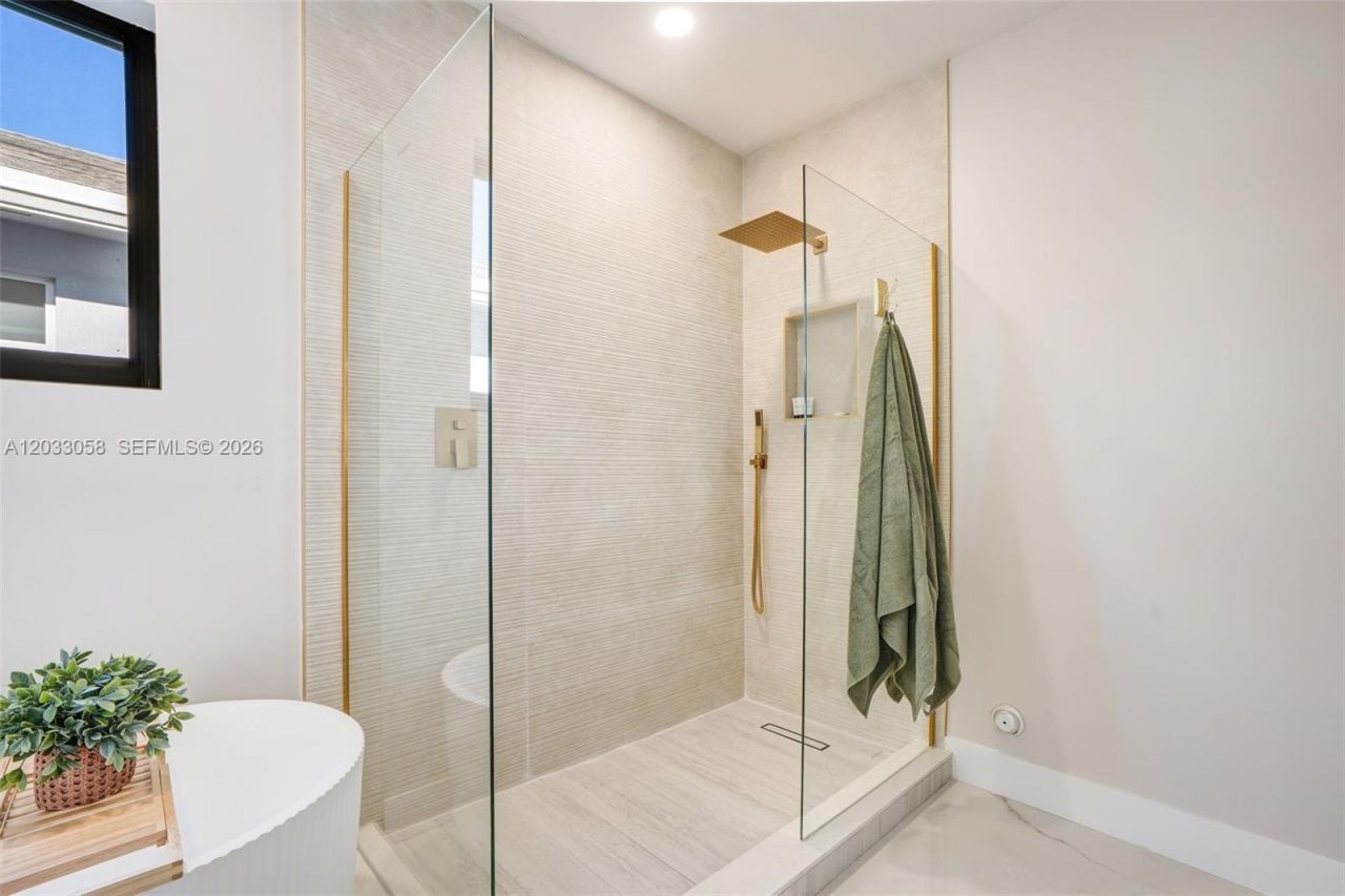 701 SW 17th St , Unit 701, Fort Lauderdale, FL 33315 Photo