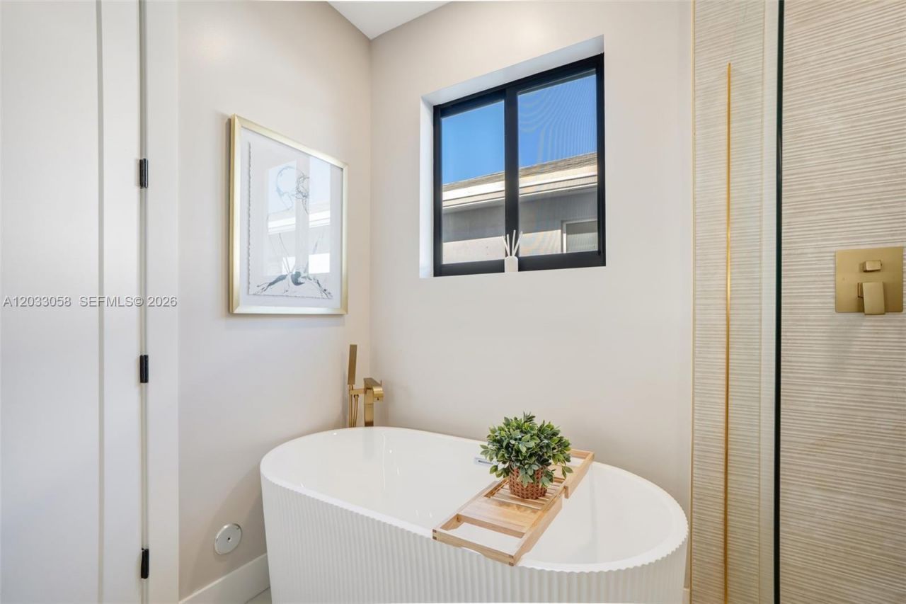 701 SW 17th St , Unit 701, Fort Lauderdale, FL 33315 Photo