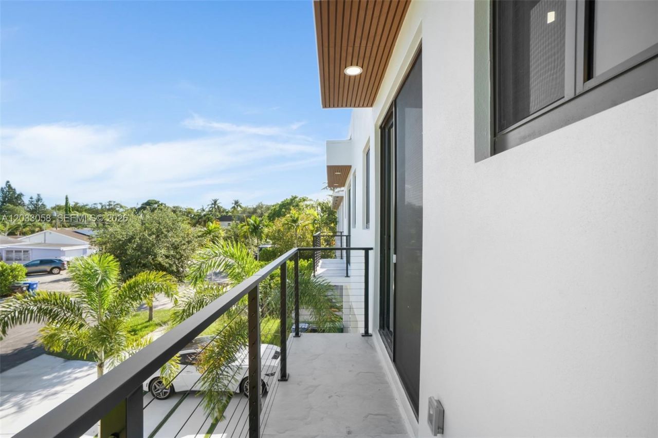 701 SW 17th St , Unit 701, Fort Lauderdale, FL 33315 Photo