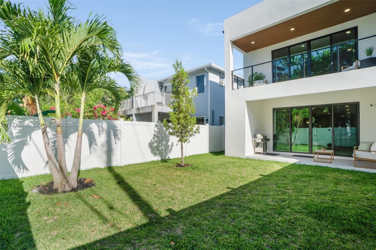 701 SW 17th St , Unit 701, Fort Lauderdale, FL 33315 Photo