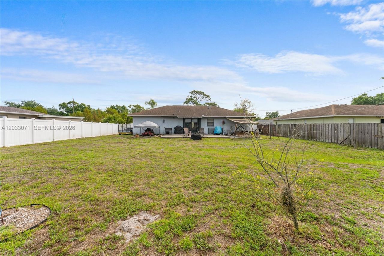 2239 Lotus Rd , North Fort Myers, FL 33905 Photo